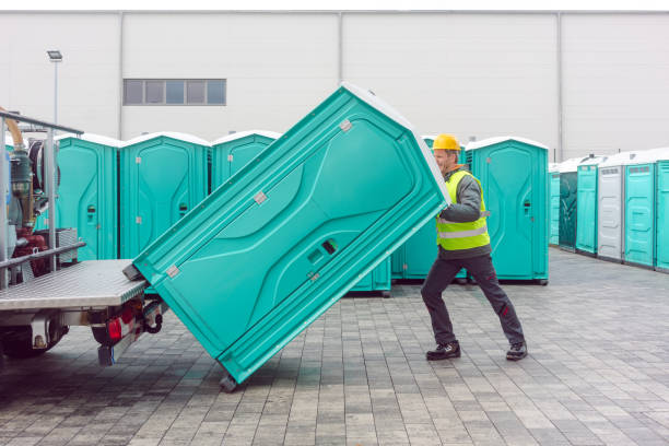 Porta potty delivery and setup in Isla Vista, CA